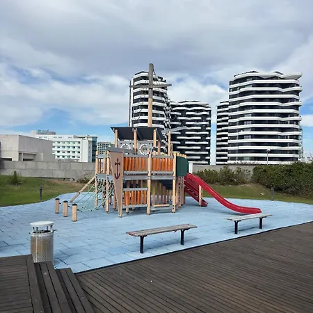 Riverside Luxe 1br Retreat In Expo Лісабон
