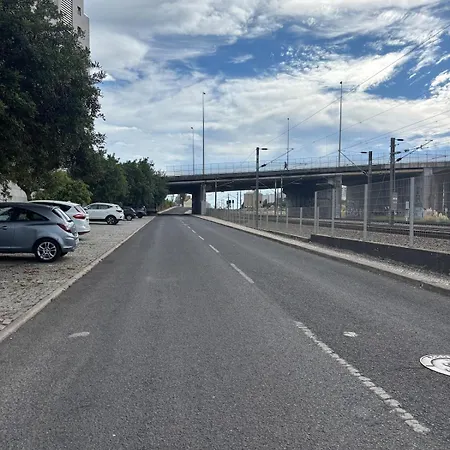 Riverside Luxe 1br Retreat In Expo *