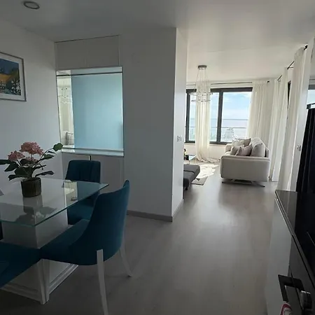 Riverside Luxe 1br Retreat In Expo * Lissabon