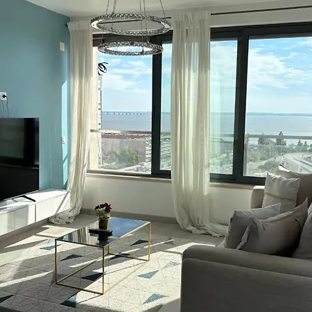 Riverside Luxe 1br Retreat In Expo Apartman