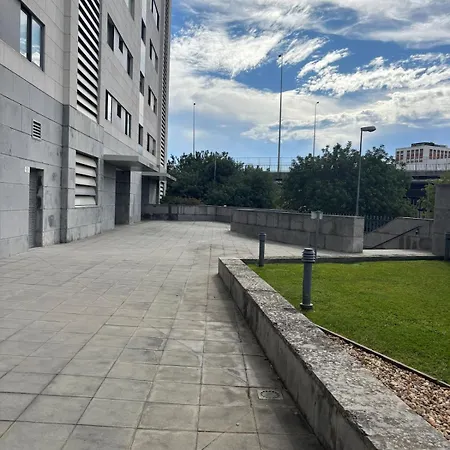 Riverside Luxe 1br Retreat In Expo Apartman Lisboa